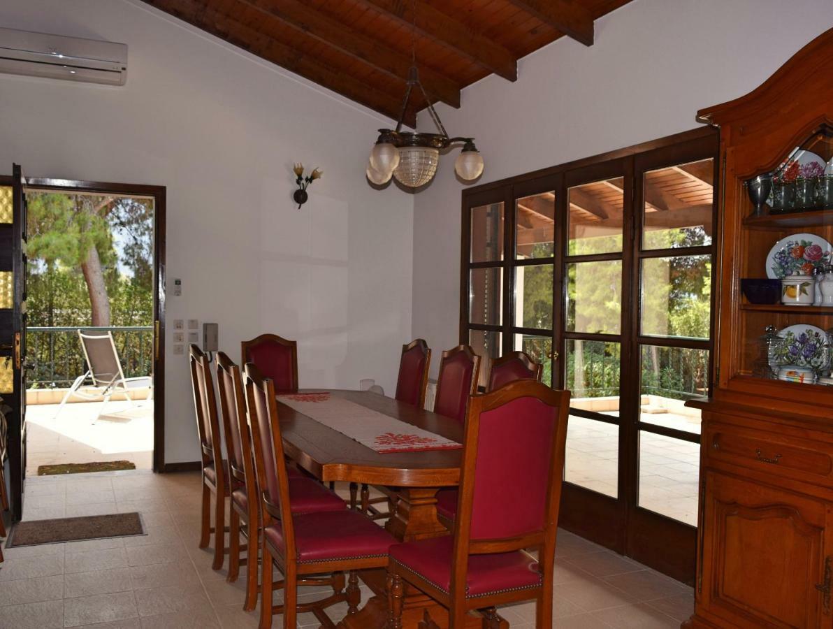 Villa Seaside In Alikes, Chalkida Drosia (Central Greece)