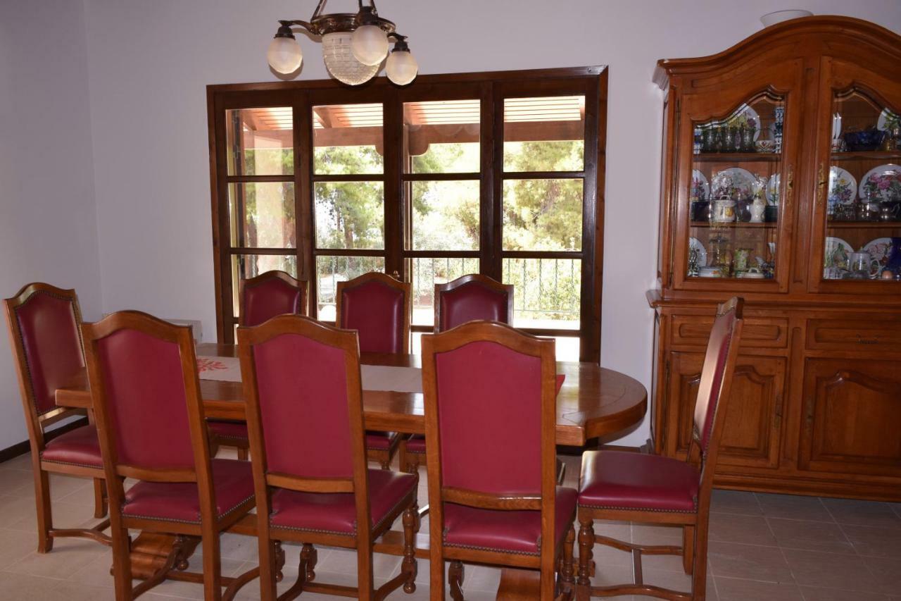 Villa Seaside In Alikes, Chalkida *