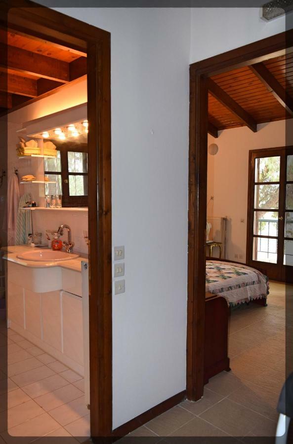 Villa Seaside In Alikes, Chalkida Drosia (Central Greece)