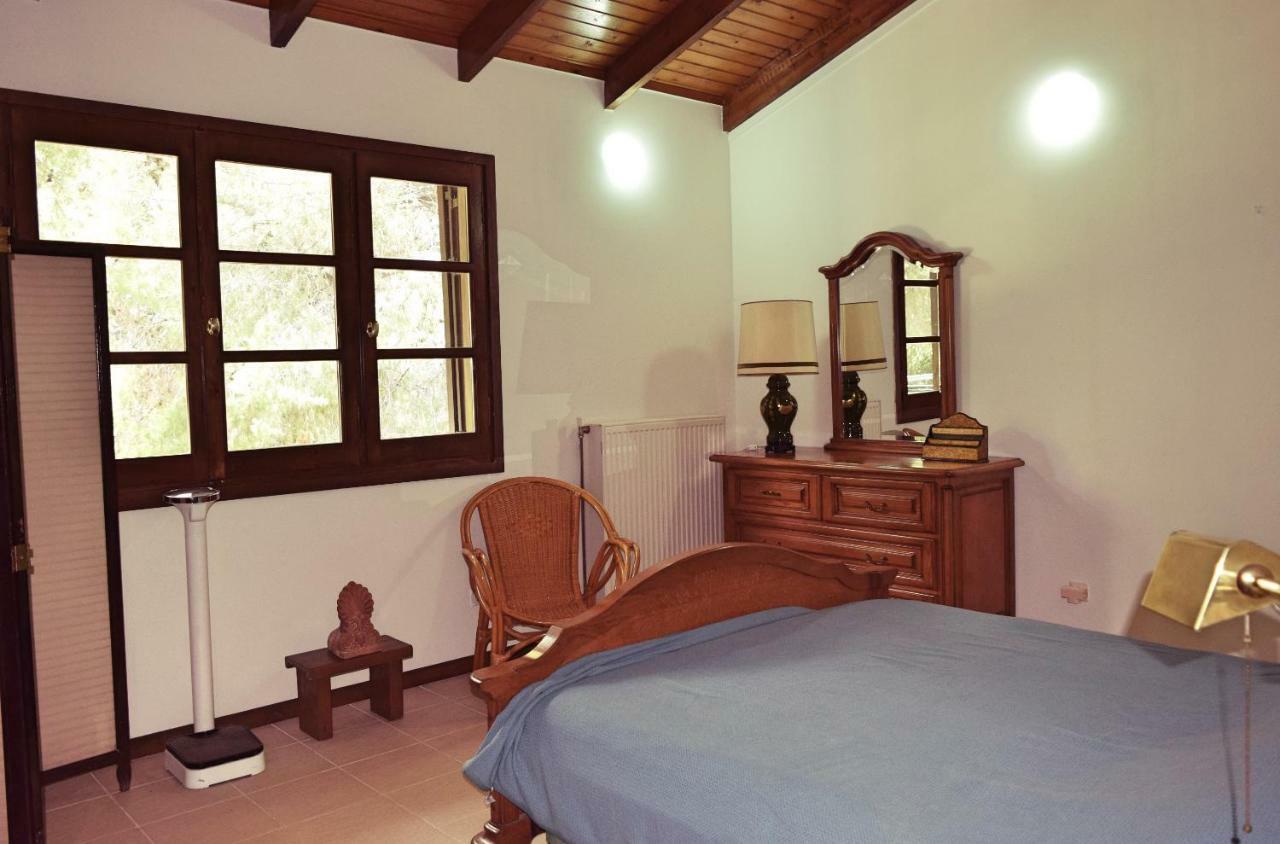 Villa Seaside In Alikes, Chalkida